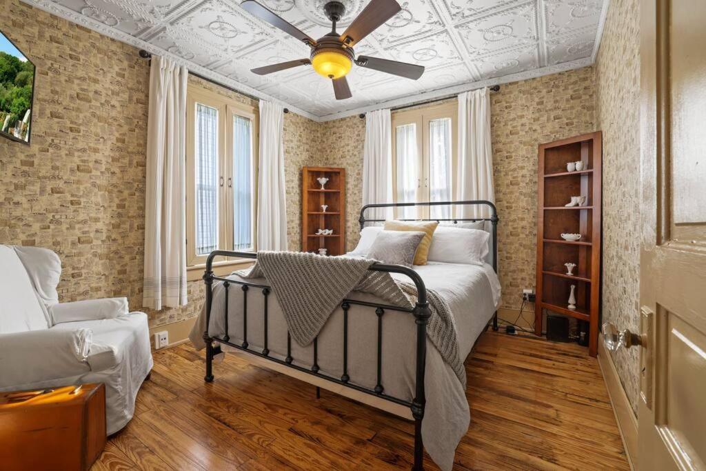Charming Victorian Home - 2 Minutes To Downtown Ланкастър Екстериор снимка